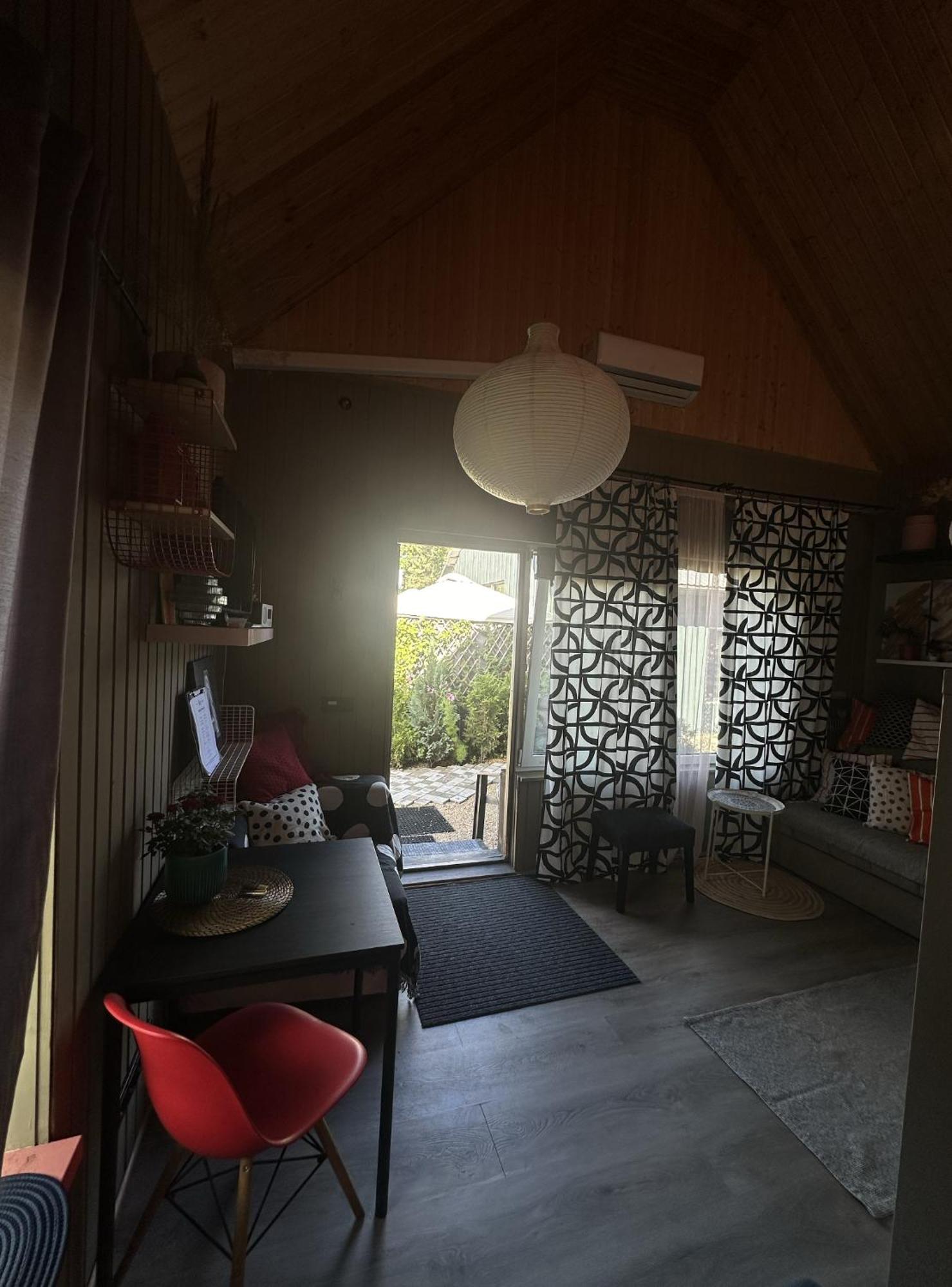 הוילה ריגה Amazing Little House On An Island With Garden מראה חיצוני תמונה
