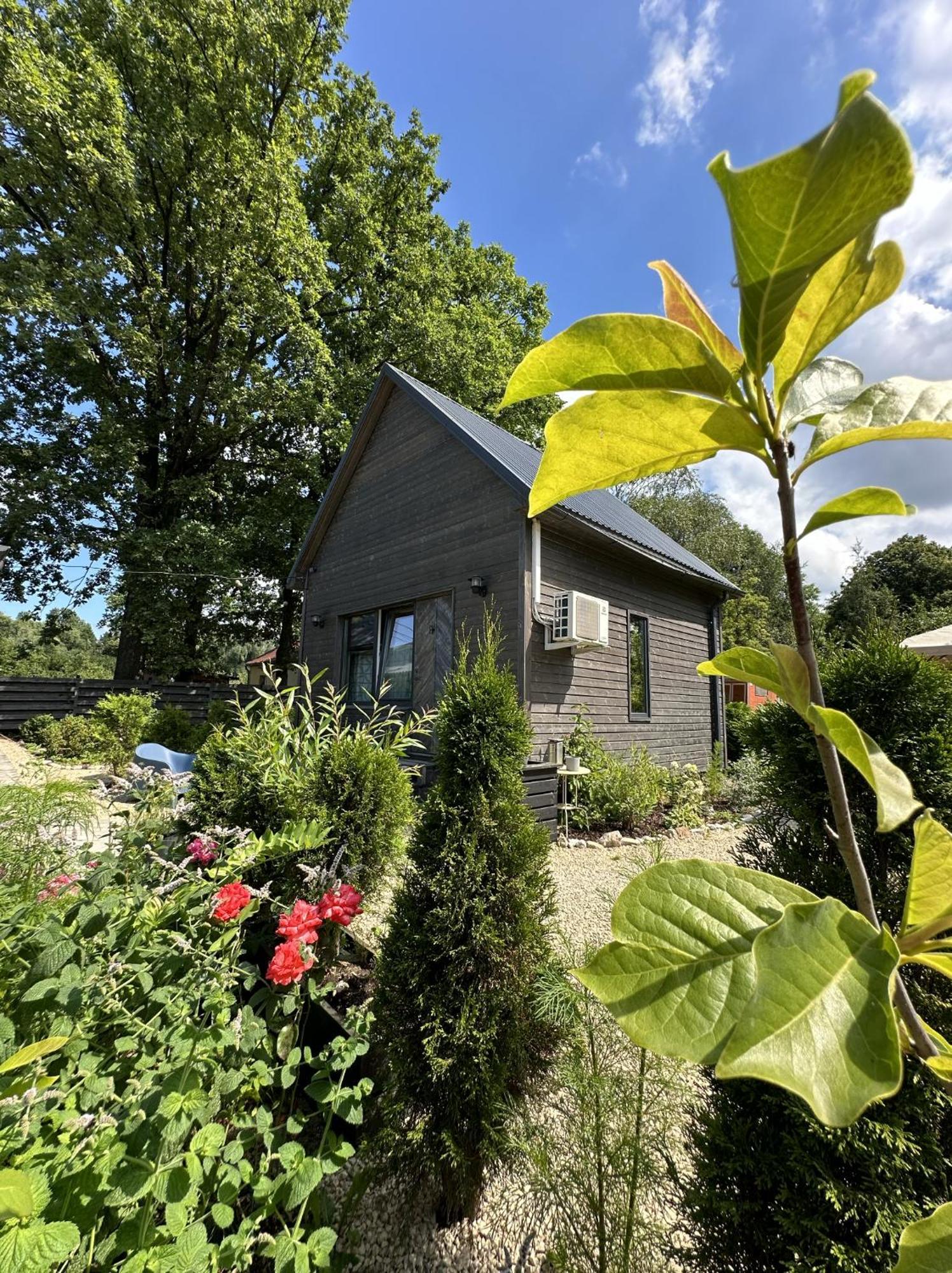 הוילה ריגה Amazing Little House On An Island With Garden מראה חיצוני תמונה